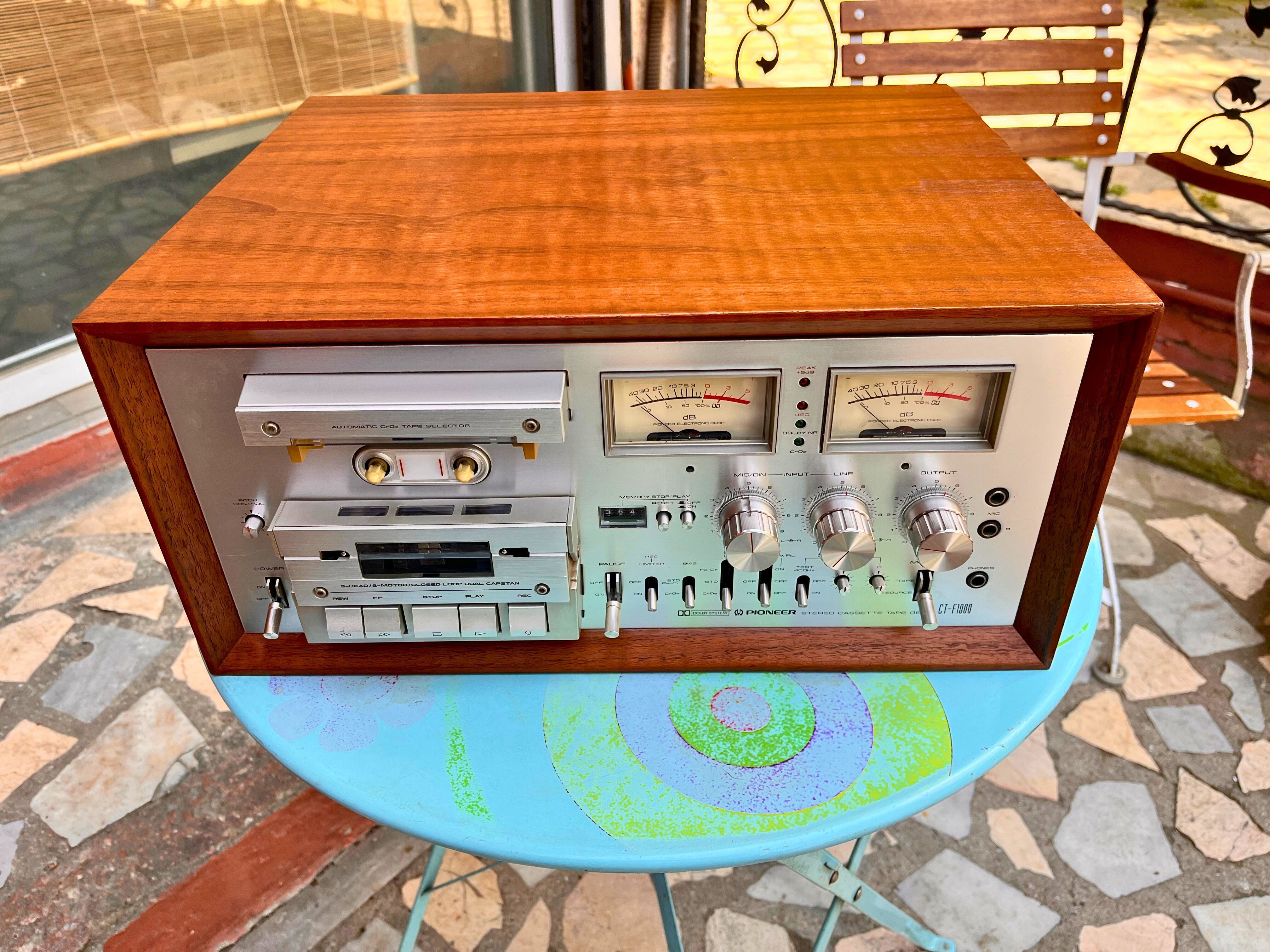 Vintage Cihazlara Ahşap Kasa